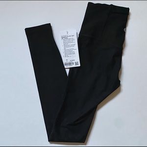 black lululemon mapped out hr tight 28” leggings